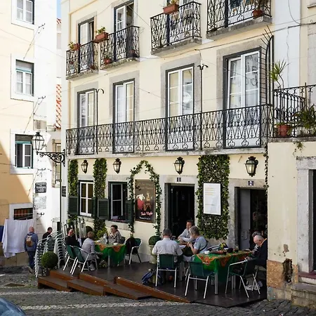 Alfama River View * Lisbona